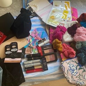 MAKEUP BUNDLE- NEW